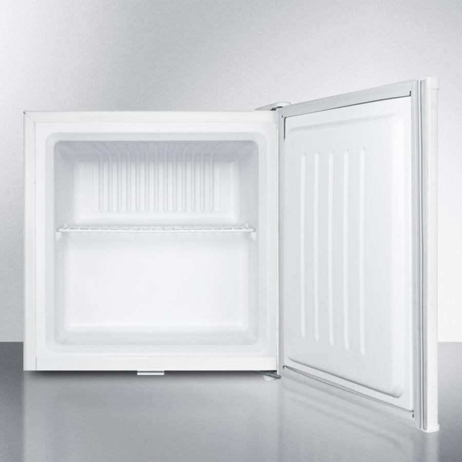 Summit FS21L Manual Defrost Freezer